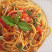 spaghetti con le vongole e pomodorini